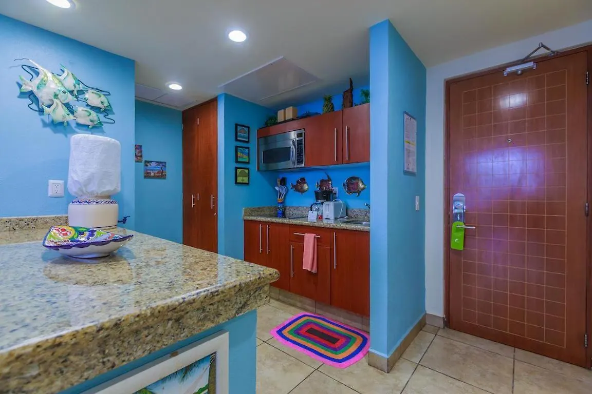 Ixchel - Ground Floor One Bedroom Suite 2108 Isla Mujeres Holiday home