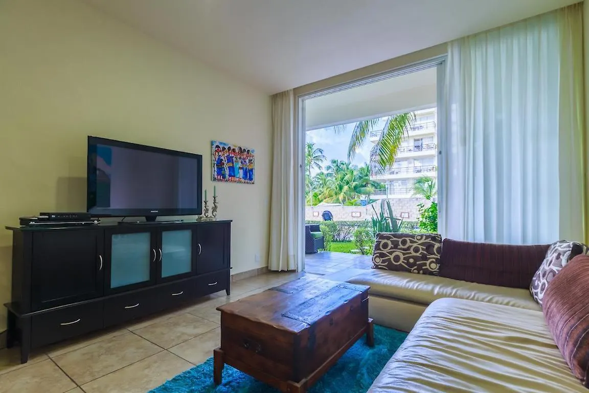 Ixchel - Ground Floor One Bedroom Suite 2108 Isla Mujeres